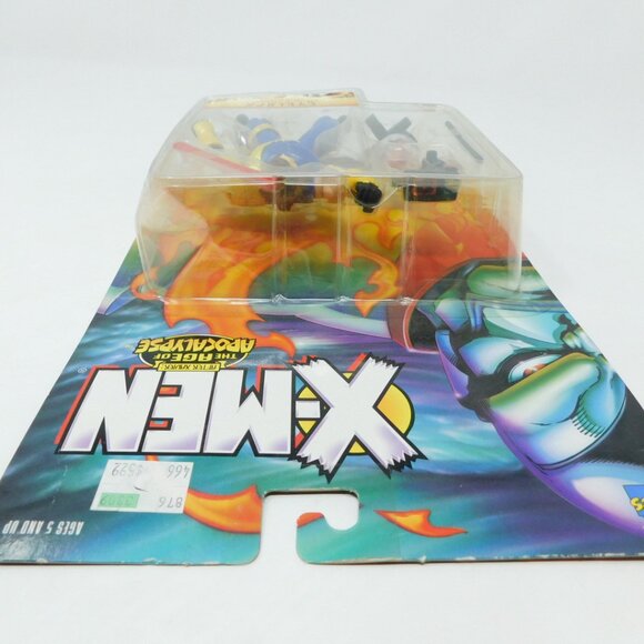 Marvel Comics Toy Biz X-Men Cyclops Age of Apocalypse Figure 1995 Vintage Sealed - Picture 4 of 7
